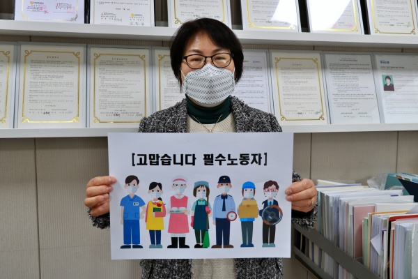 44 1be044721a64a0f08c9826ed1ff80502.jpg