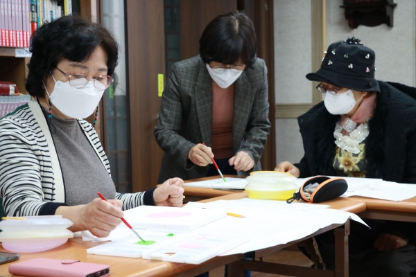 158 9ff013e0d43c3c3cf9d19474f9f51bc5.jpg